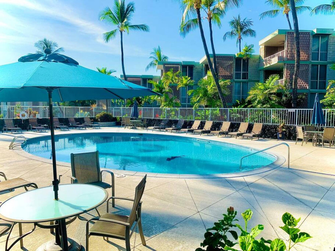 Room 2, Enjoy the Sunset Ocean Front 1BR Apt-pool On-site, Hawaii