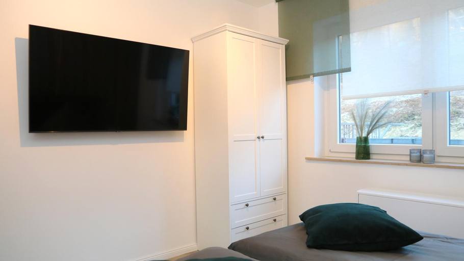Bedroom 2, Seeblick25 - Apartments - Balkony - WIFI - Great View - New & Modern, Hochsauerlandkreis