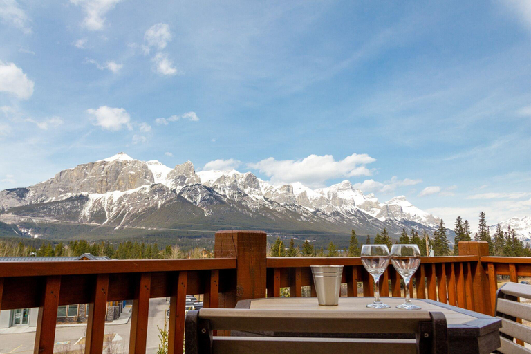 Food & Drinks 5, Stoneridge Mountain Resort, Division No. 15