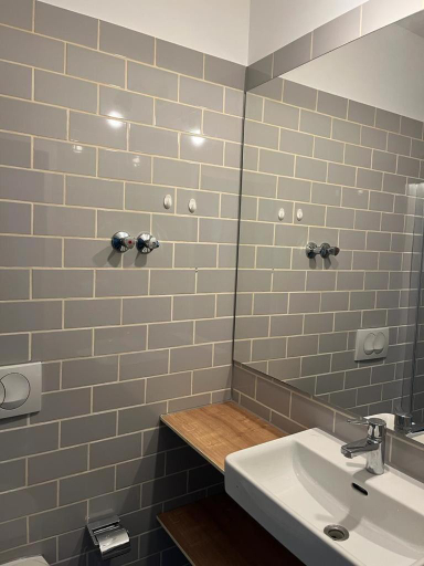 Others 5, Hotel Fly ´ In, Offenbach am Main