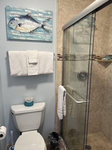 Bathroom 3, Blue Surf 15A, Walton