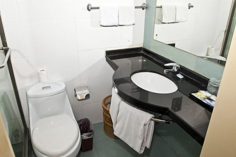 Bathroom 4, Rulai Hotel, Shanghai