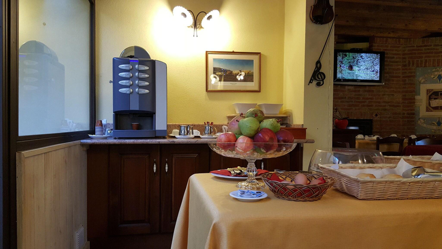 Food & Drinks 5, Luna Residence, Cremona