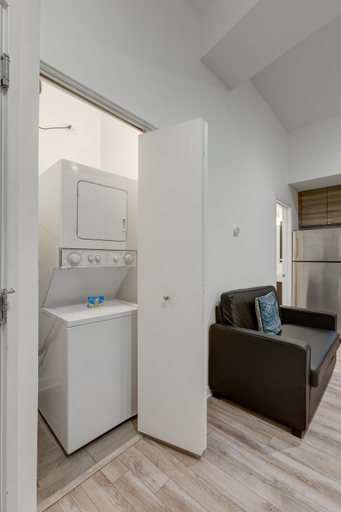 Ground Floor Studios in Chicago by 747 Lofts, Cook