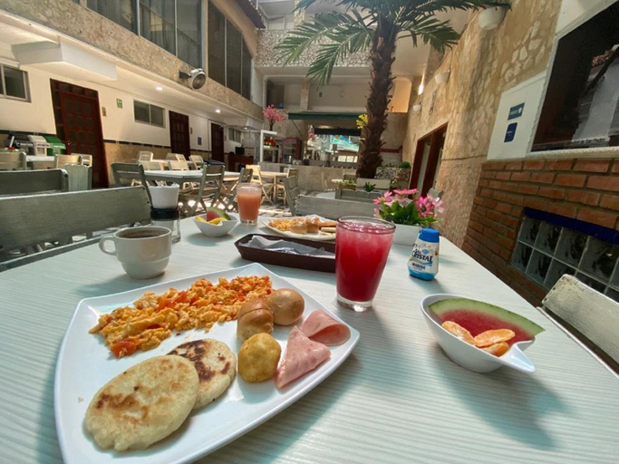 Food & Drinks 5, Hotel Toledo F, Cartagena de Indias