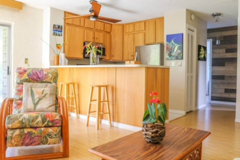 Room 5, Enjoy the Sunset Ocean Front 1BR Apt-pool On-site, Hawaii