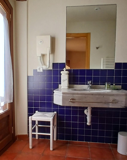 Bathroom, CHOUSA VERDE hotel rural, León