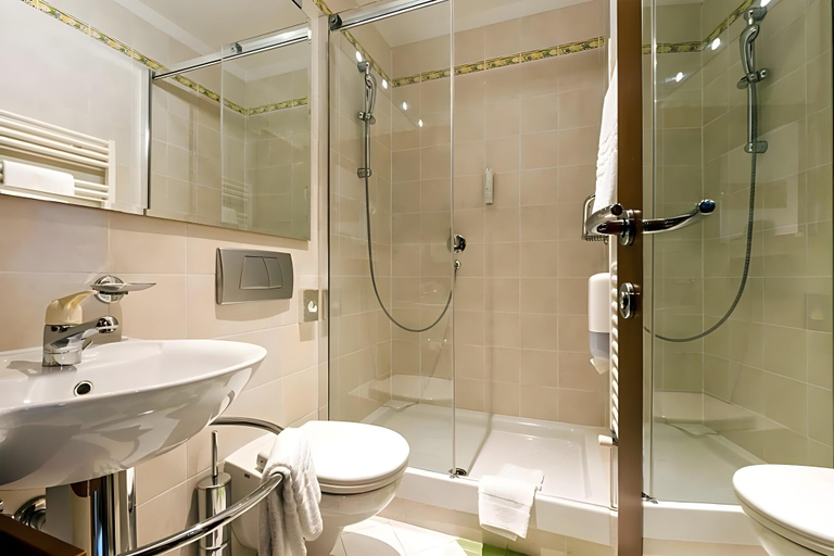 Bathroom 3, Hotel Delfino Lugano, Lugano