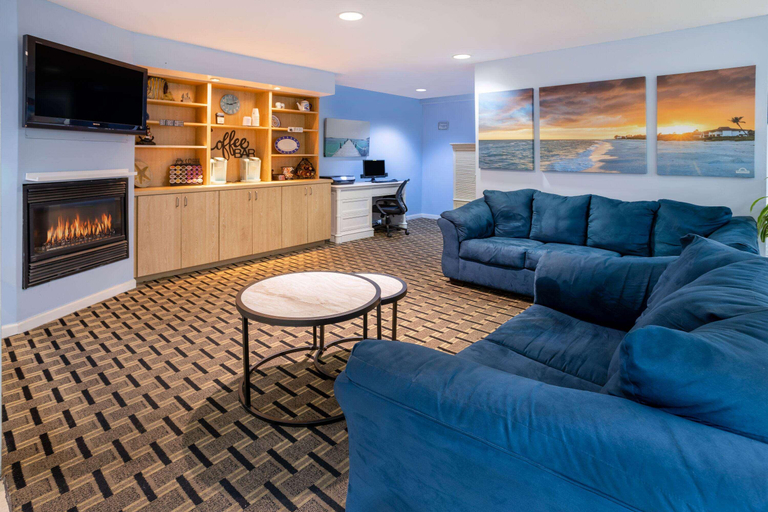 Public Area 2, Hotel Carolina, Beaufort