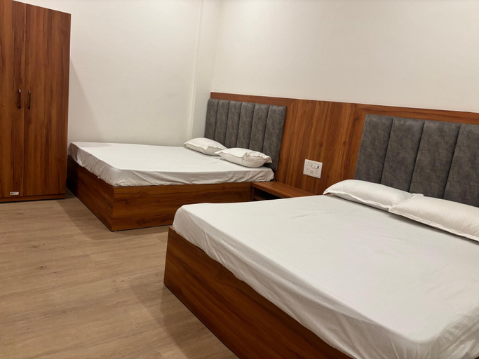 Bedroom 2, OnlyStay Surbhi Dham, Mathura