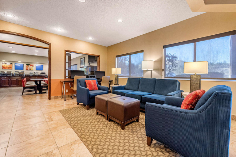 Public Area 3, Comfort Inn Bothell - Seattle North, Snohomish