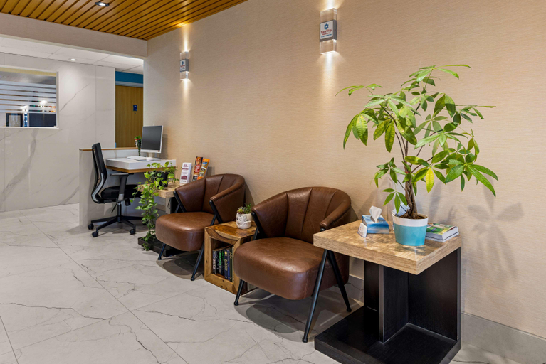 Public Area 2, SureStay Plus by Best Western Brooks, Division No. 2