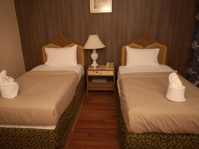 Others 5, Lert Thani Hotel, Muang Suphanburi