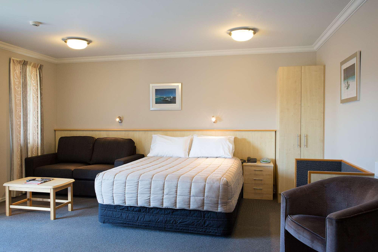 Bedroom 4, The Hotel Nelson, Nelson