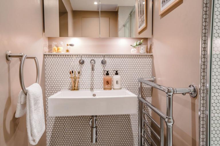 Bathroom 3, Be London - The Chinatown Residences, London