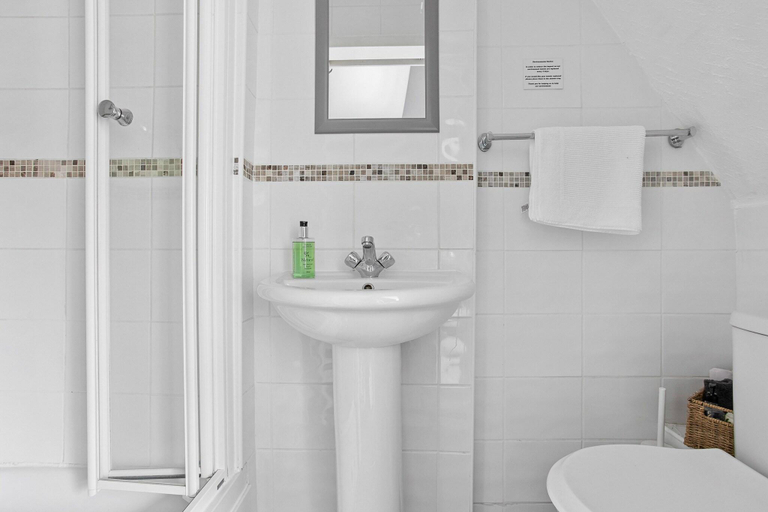 Bathroom, The Belmont, Torbay
