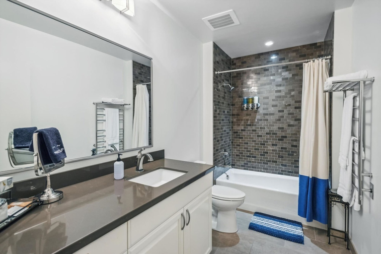 Room 4, Meadowlark Suite - 201, Multnomah