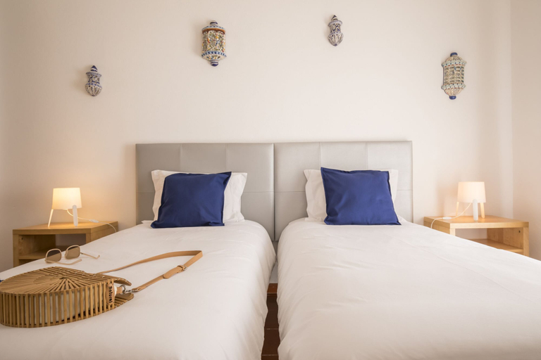 Room 5, Praia da Luz Private Pool Sea View Villa, Lagos