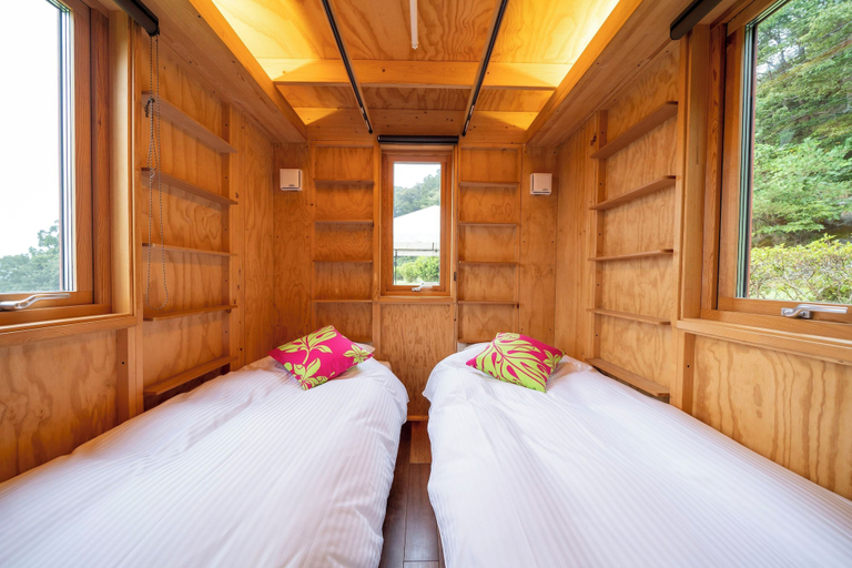 Bedroom 3, Spa Resort Hawaiians Glamping Mauna Village, Iwaki