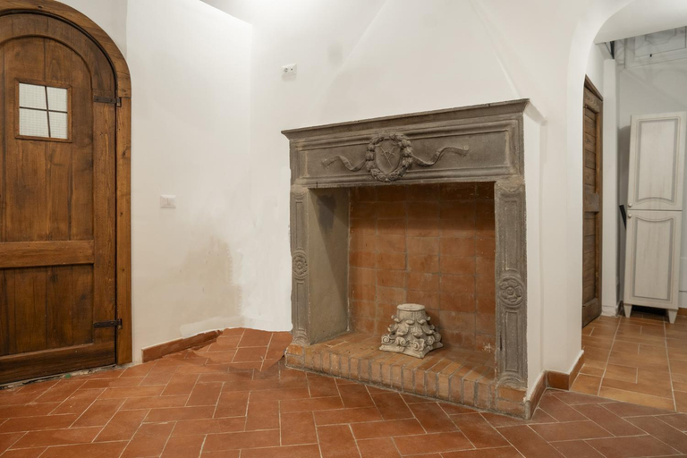 Others 3, Home Domus Capocci - Rione Monti, Rome
