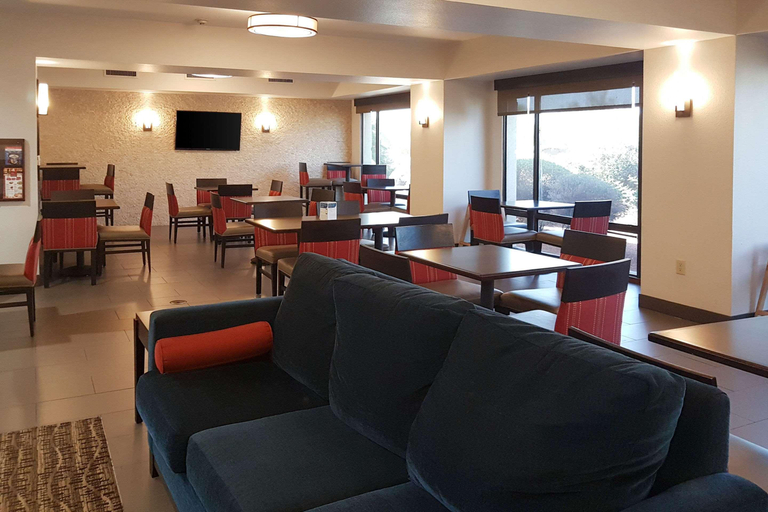 Public Area 2, Comfort Inn I-10 West at 51st Ave, Maricopa