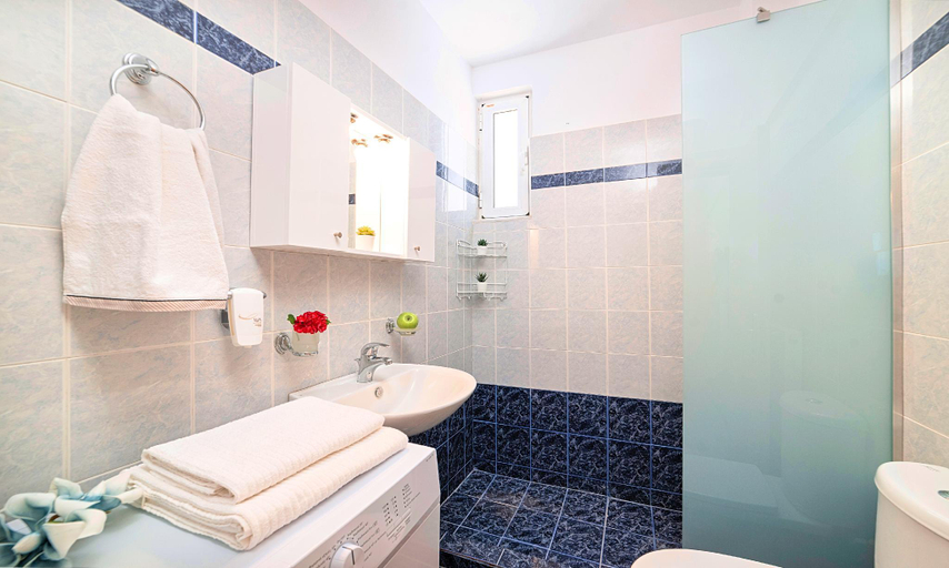 Bathroom 2, Villa Kermes Heated Pool, Crete