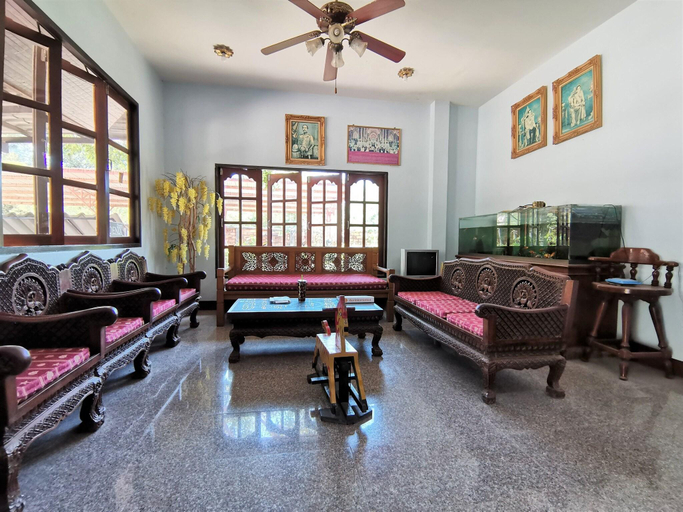 Public Area 3, Holiday Villa, Ko Lanta