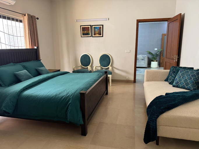 Bedroom 2, Family-friendly 2-Bed Home Upper Portion w Parking, Lahore
