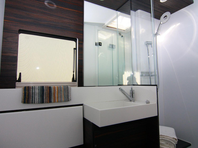Bathroom, Dreamer Luxus-Caravan am Achterwasser, Lutow, Vorpommern-Greifswald