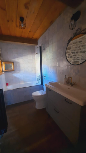 Bathroom 5, Casa Notario, Huesca