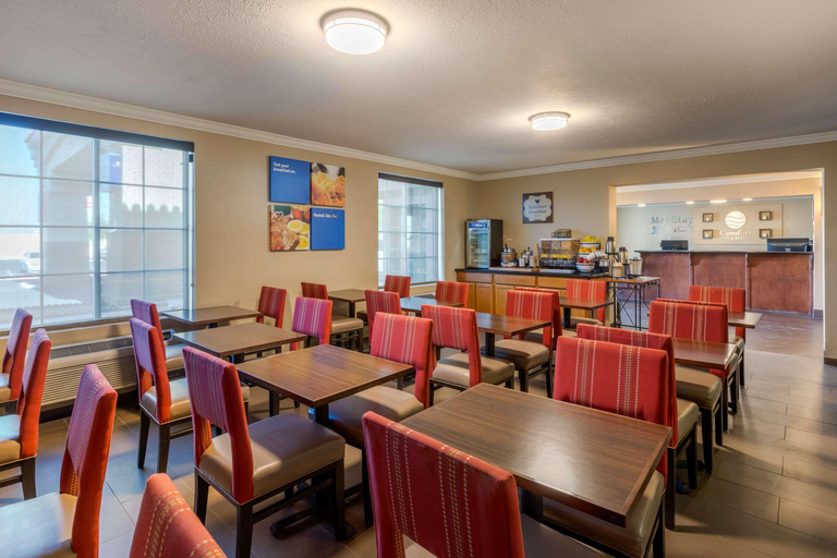 Food & Drinks 5, Comfort Inn Suites El Centro I 8, Imperial