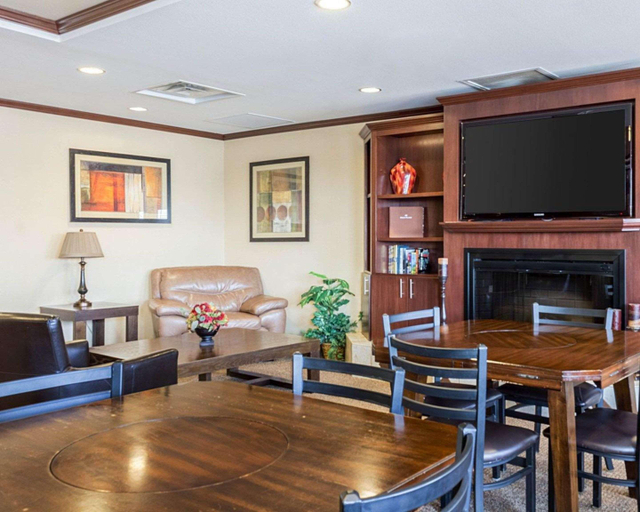 Public Area 2, MainStay Suites Minot, Ward