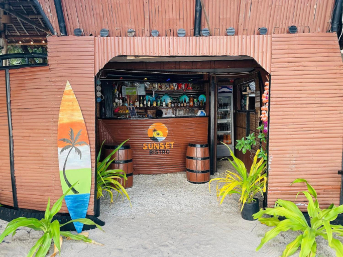 Food & Drinks 2, Binucot Lodge, Ferrol