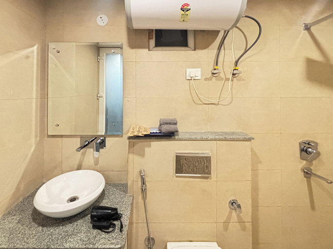 Bathroom, Housr 1 RK Sector 27 Gurgaon Golf Course, Gurgaon