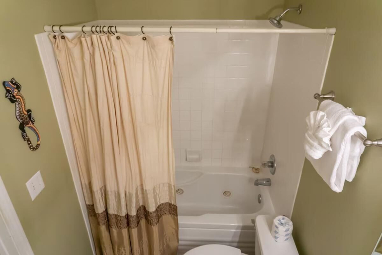 Bathroom 4, Caribbean Dunes 203, Okaloosa