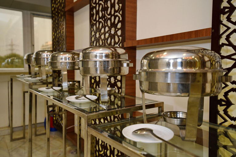 Food & Drinks 4, Beaufort Inn, Delhi