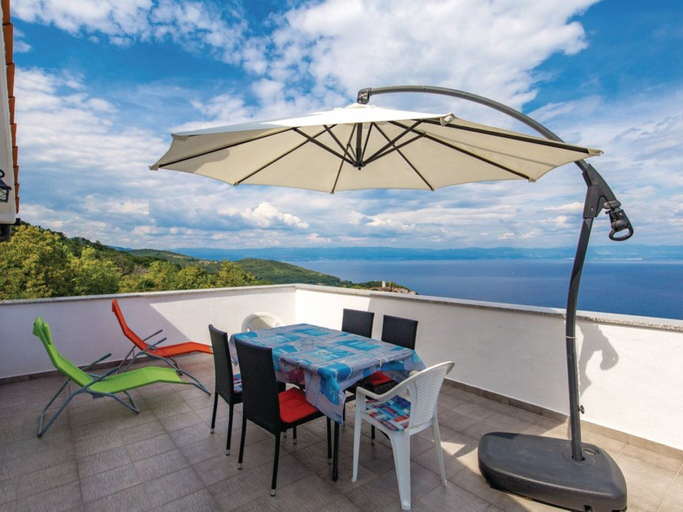Others 5, Scenic Seafront Brsec Apartment, Mošćenička Draga
