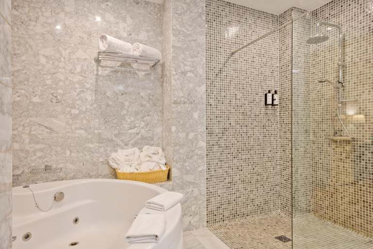 Bathroom 5, Hotel TRH La Motilla, Sevilla