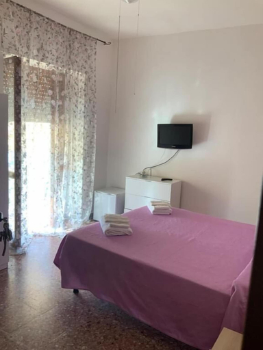 Bedroom 4, La Scogliera Mare & Relax, Foggia