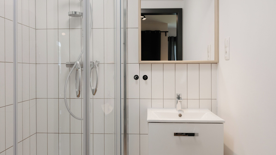 Bathroom 3, Apartamenty Sun&Snow Modrzewiowa, Słupsk
