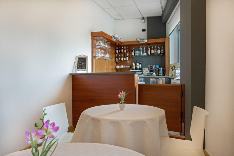 Food & Drinks 5, Hotel Medea, Cuneo