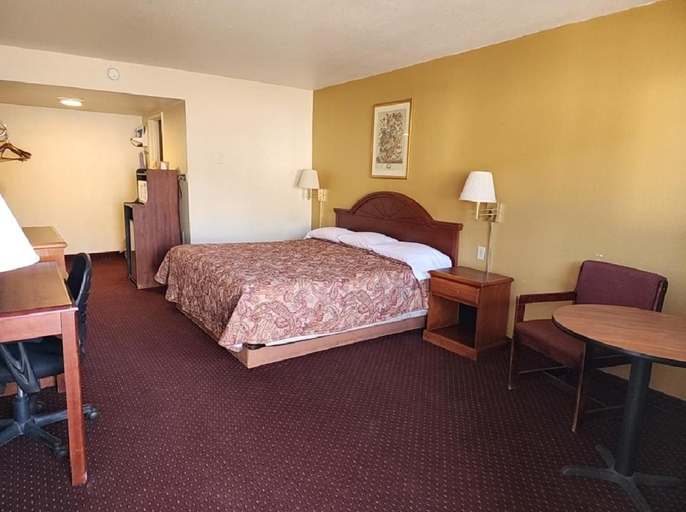 Bedroom 2, Welcome Inn and Suites, Apache