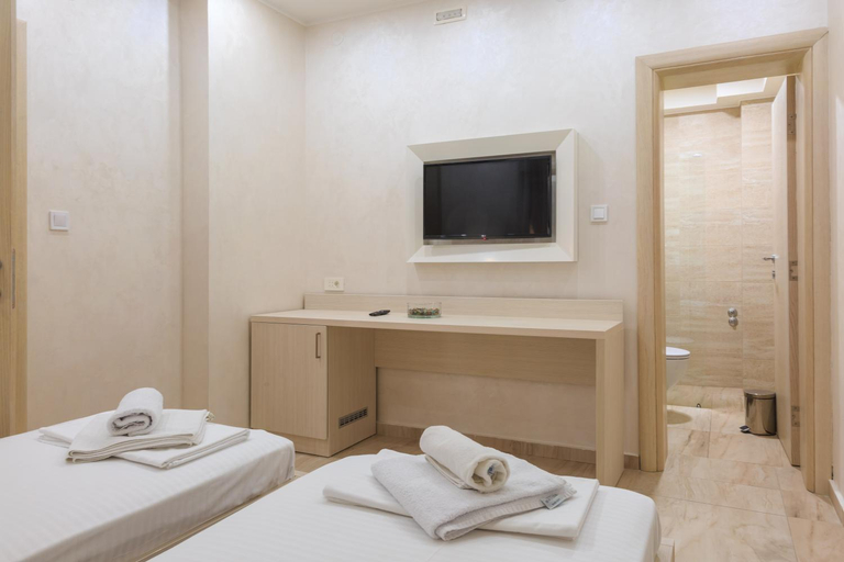 Bedroom 2, Hotel Maksim