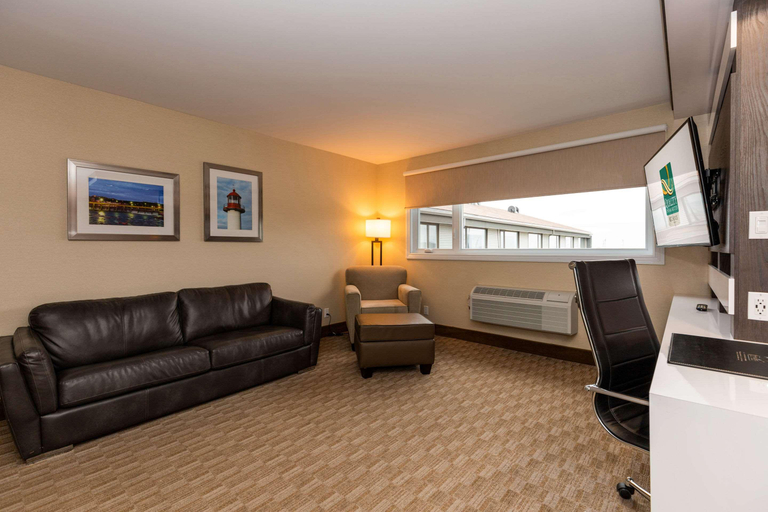 Bedroom 3, Quality Inn & Suites Matane, Matane