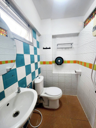 Bathroom 7