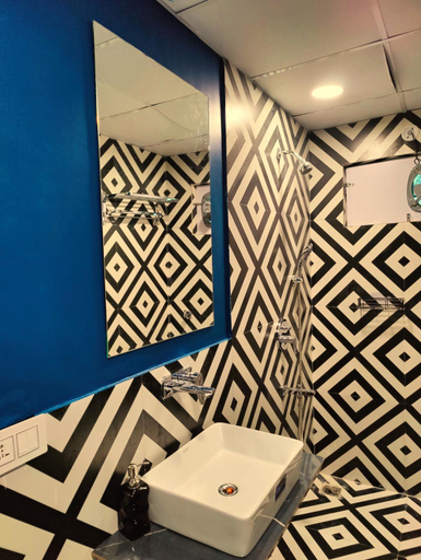 Bathroom 3, Hoztel Jollygrrant Doon, Dehradun