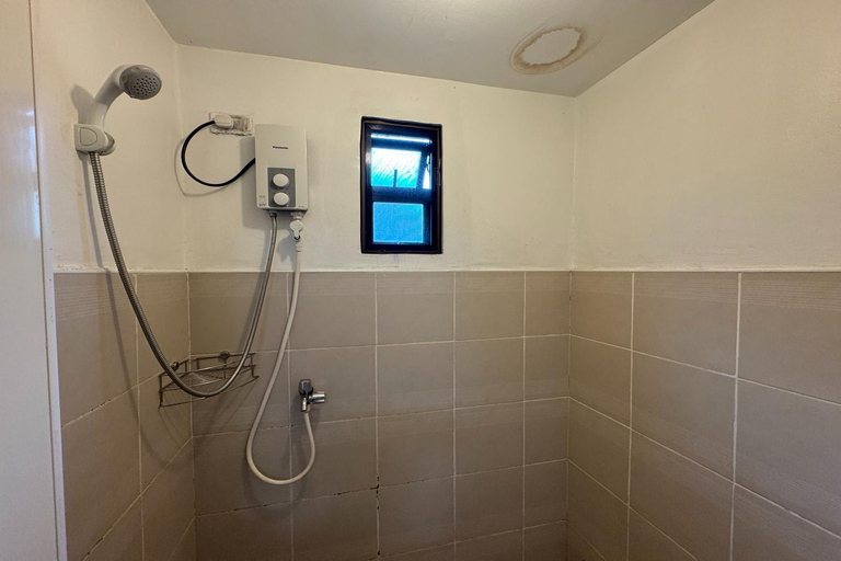 Bathroom 3, Franca Arcade near Quezon City Circle, Quezon City