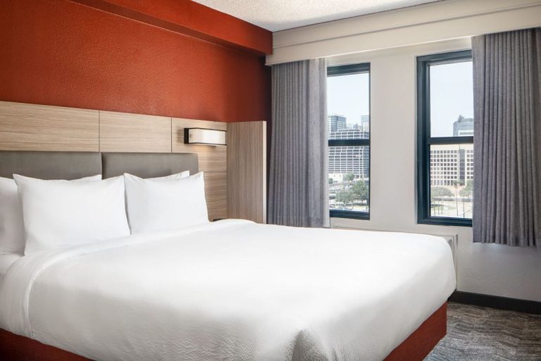 Bedroom 4, SpringHill Suites Dallas Downtown / West End, Dallas