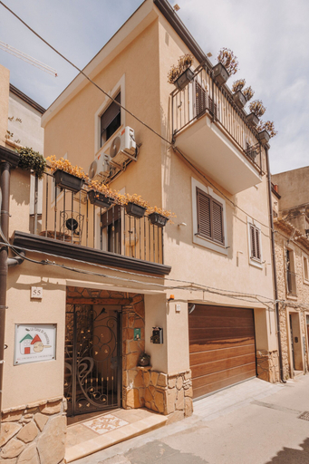 Exterior & Views 2, La Casa di Pinocchio, Enna