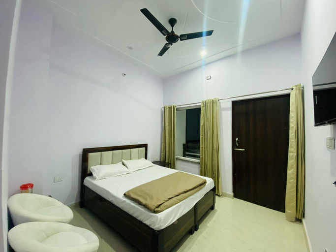 Others 5, HOTEL ABHYUDAY, Rudraprayag